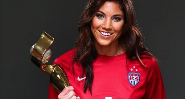 Hope Solo của đội tuyển bóng đá nữ Mỹ