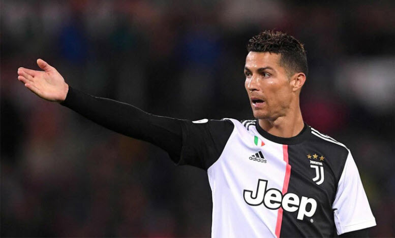 Ronaldo nâng tỉ số lên 2-1 cho Juve