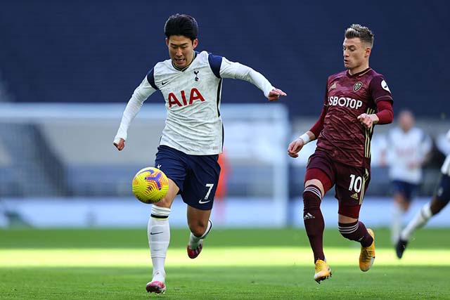 Leeds United vs Tottenham vòng 27 Ngoại Hạng Anh màu giải 