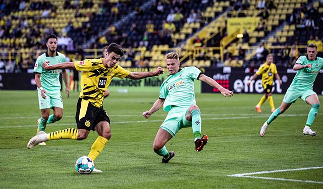 Dortmund vs Monchengladbach vòng 23 Bundesliga mùa giải 2021/22